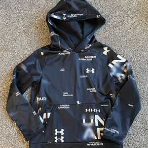 Boys under Armour hoodie